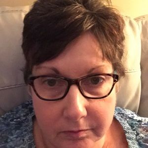 Meet your Posher, Debbie